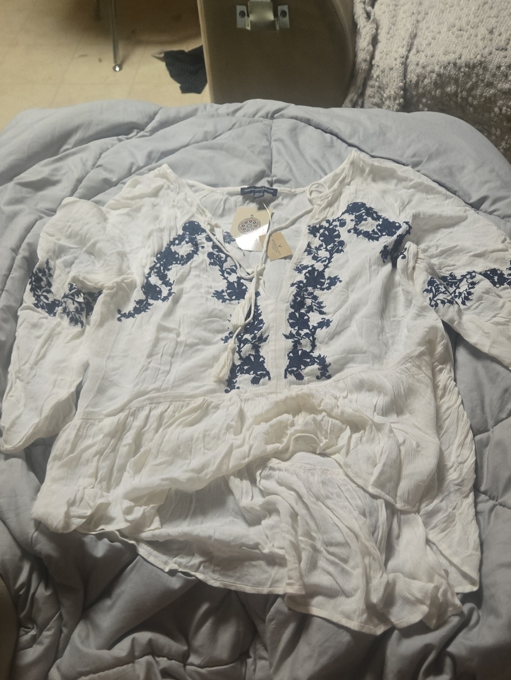flowy whimsical american eagle top with tags